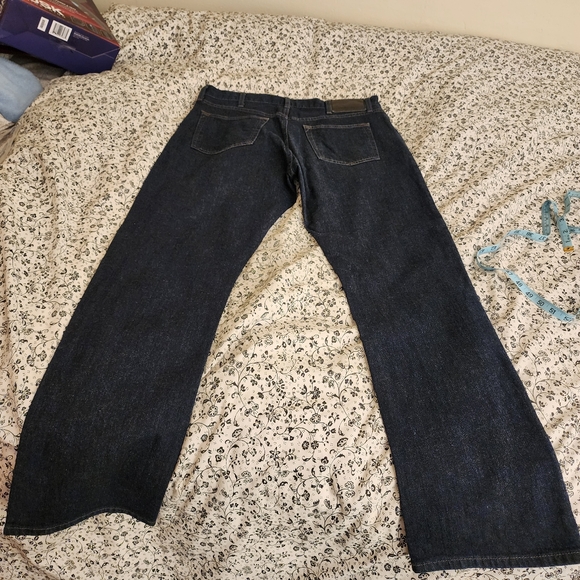Unworn Eddie Bauer Specialty dyed stretch jeans 36x34 - Picture 2 of 6